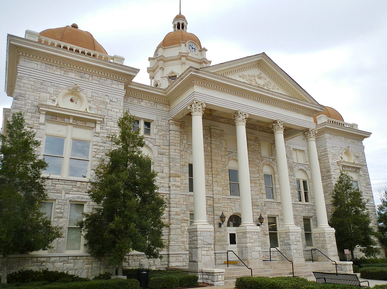 The Shelby County Courthouse in Columbiana, Alabama