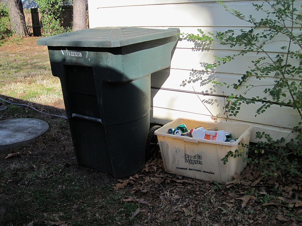 City of Memphis garbage cart and recycling bin at the curb City of Memphis garbage cart and recycling bin at the curb