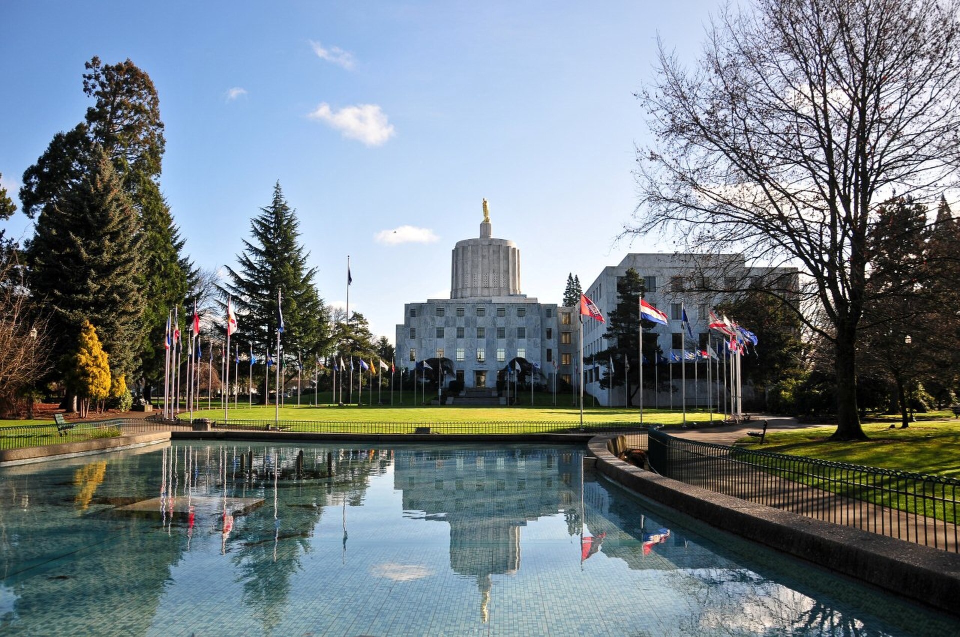 The west side of the Oregon State Capitol in Salem